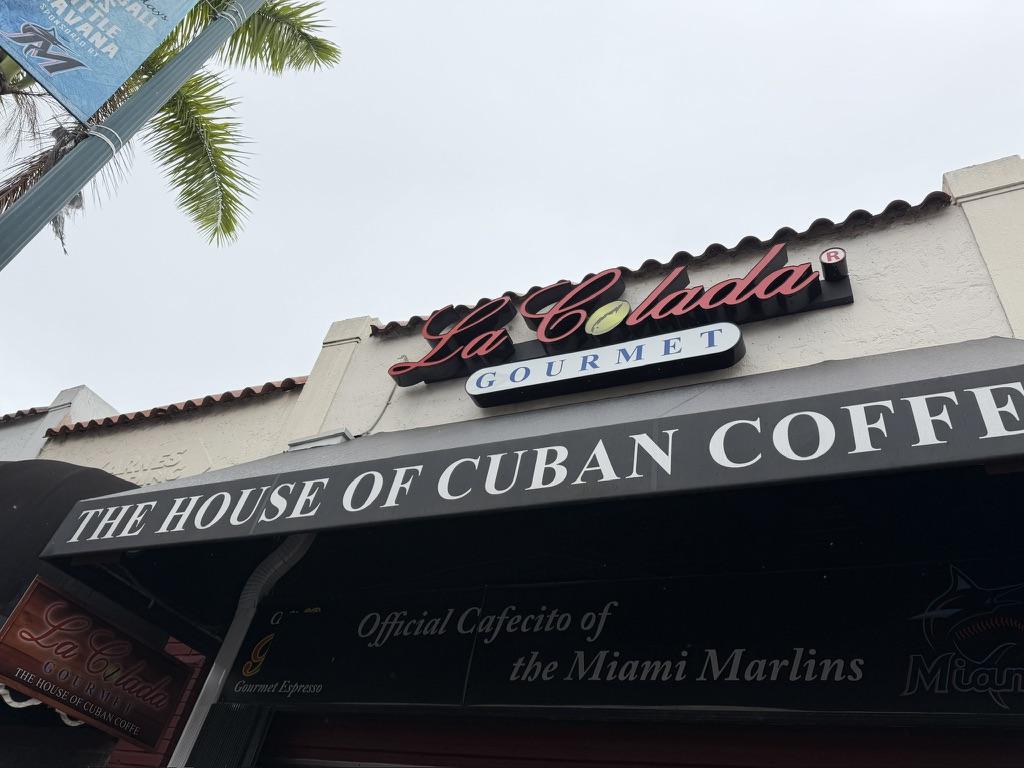 ラ・コラーダ・グルメの店先